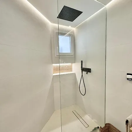 Bright Flat Center - Eaw Homes Apartment *