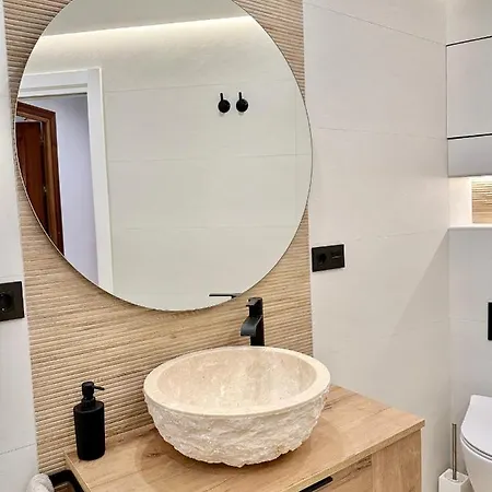 Bright Flat Center - Eaw Homes Apartment *